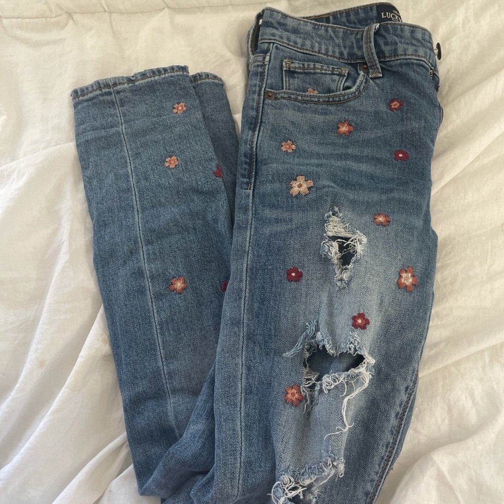 luckybrand flower embroidered ripped jeans
